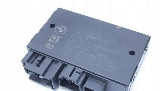 BMW 1 F20 F21 Tow bar trailer control unit/module 6874849