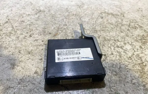 Toyota Prius (XW20) Immobilizer control unit/module 8978047030 626820000 97RI012017