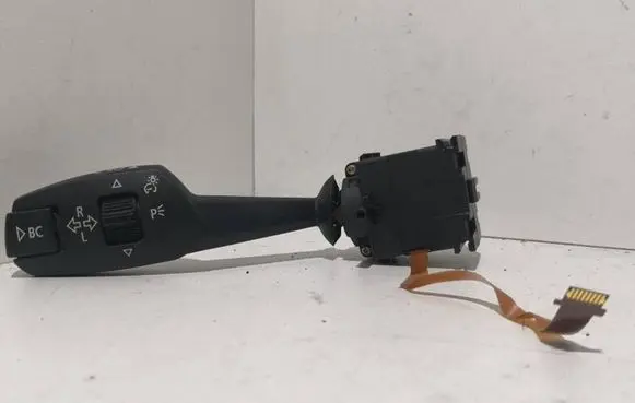 BMW 1 E81 E87 Indicator stalk 01108100 0110810050046277
