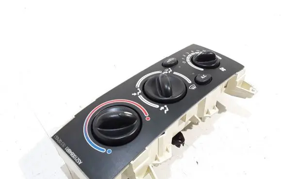 Renault Megane I Climate control unit 655739W 100840