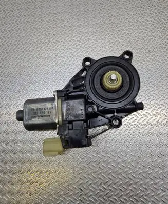 Ford Fiesta Front door window regulator motor 0130822407