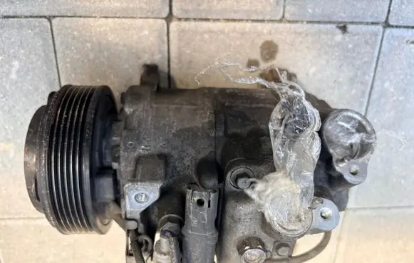 BMW 5 F10 F11 Air conditioning (A/C) compressor (pump) 9225703