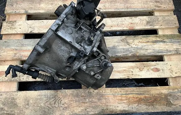 Peugeot Partner Manual 5 speed gearbox 20DP33