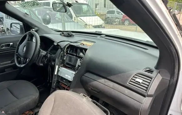 Ford Explorer V Dashboard