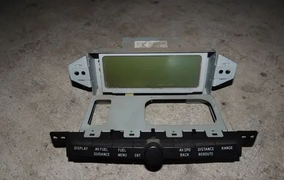 Toyota Avensis T250 Screen/display/small screen 8611005020