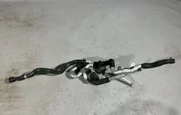 Porsche Cayenne (92A) Engine coolant pipe/hose 7P5121070D 7p5121065e 95810626110