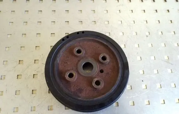 Volvo XC60 Crankshaft pulley 31258122