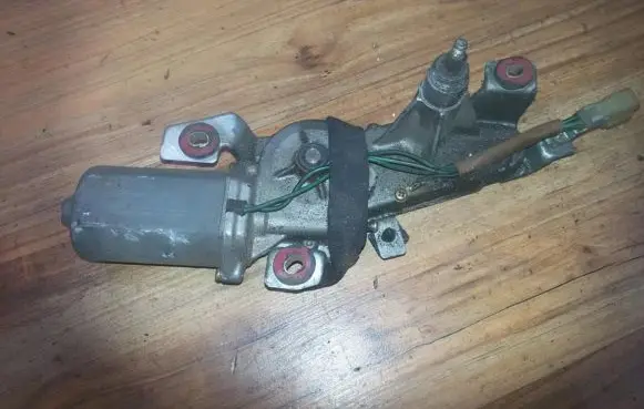 Honda Civic III Rear window wiper motor