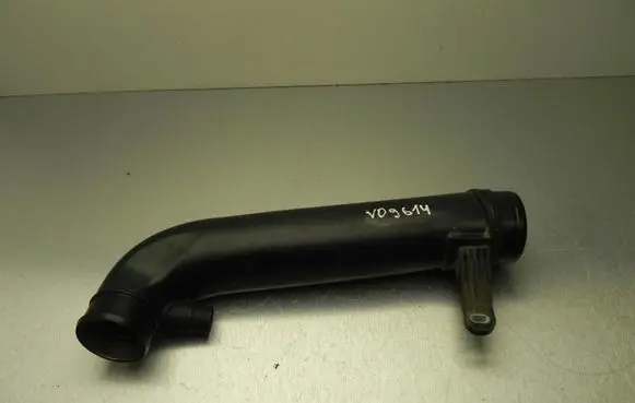 Audi A3 S3 8P Air intake hose/pipe 1K0129654AP VD9614