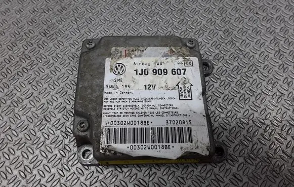 Volkswagen PASSAT B5 Airbag control unit/module 1J0909607 5WK4199