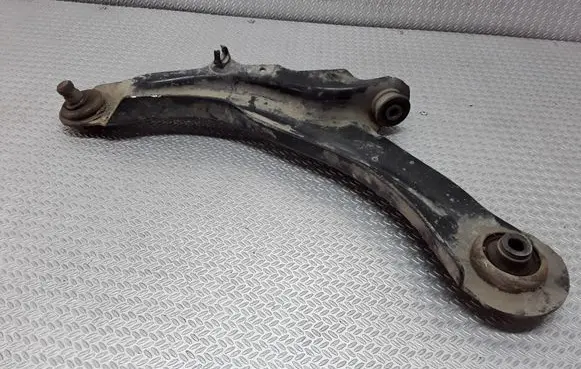 Renault Megane I Front lower control arm/wishbone