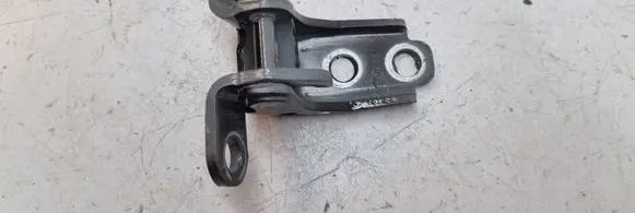 Honda CR-V Front door upper hinge