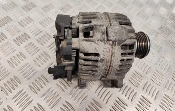 Skoda Fabia Mk1 (6Y) Generator/alternator 038903023L