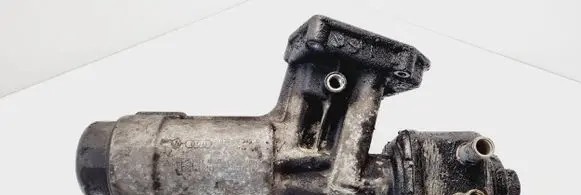 Volkswagen Sharan Oil filter mounting bracket 038115389B