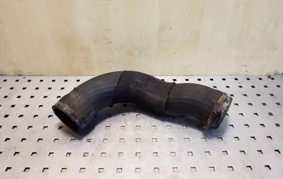 Volvo XC60 Intercooler hose/pipe