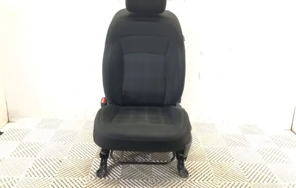 KIA Sportage Front driver seat 