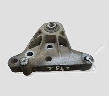 Volvo V60 Engine mount bracket 31262936