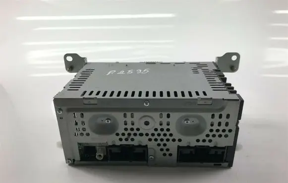 Ford Fusion Radio/CD/DVD/GPS head unit DS7T19C107DN P 2595