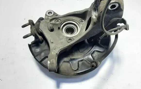 Skoda Superb B8 (3V) Front wheel hub 5Q0407258C