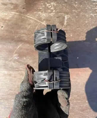 BMW X5 F15 Fuel filter bracket/mount holder 70312532