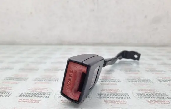 Skoda Octavia Mk2 (1Z) Front seatbelt buckle 1Z1858472C