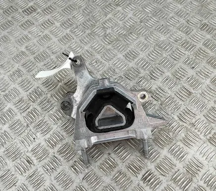 Jeep Avenger Engine mount bracket 9826551380