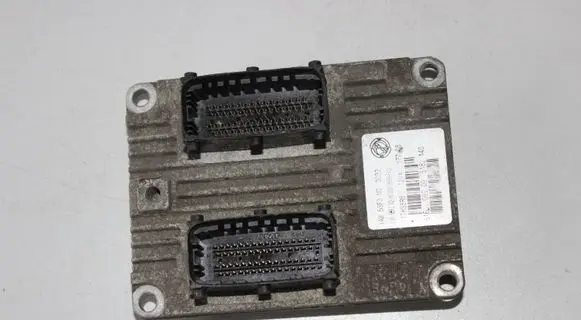 Fiat Grande Punto Engine control unit/module 51827440 6160109909