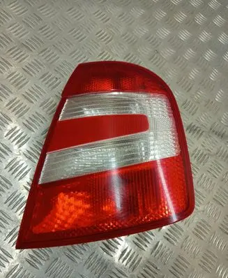 Skoda Fabia Mk1 (6Y) Rear/tail lights 2021001039