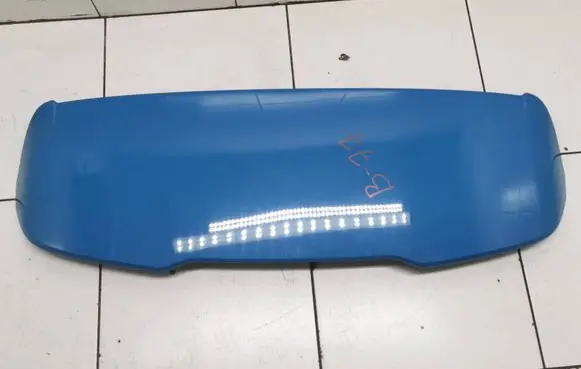 Tailgate/trunk spoiler