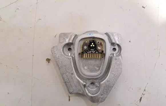 BMW X3 G01 LED ballast control module 5A0E617