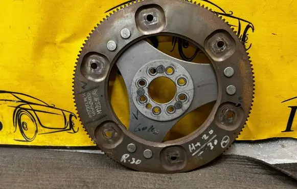 Citroen DS7 Crossback Flywheel 9654589080