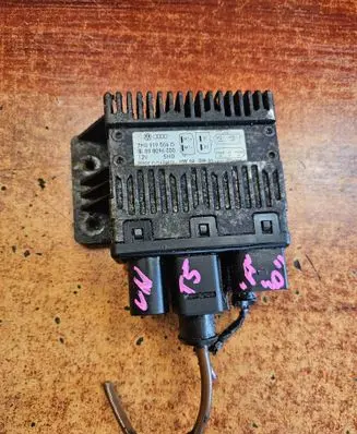 Volkswagen Transporter - Caravelle T5 Coolant fan relay 7H0919506D 898096000
