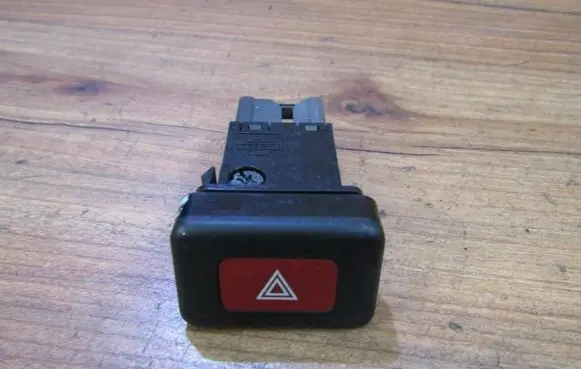 Nissan Almera Hazard light switch