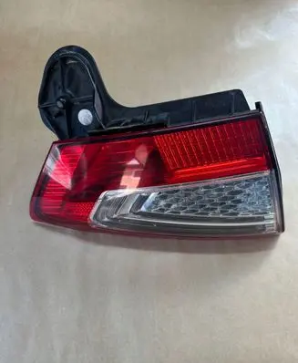 Ford Mondeo MK IV Tailgate rear/tail lights