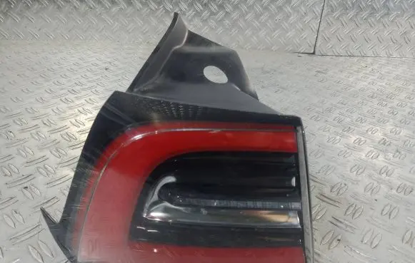 Tesla Model 3 Rear/tail lights 1077399 1077397
