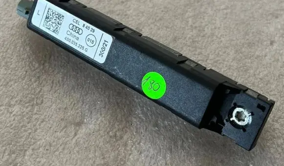 Audi R8 4S Aerial antenna amplifier 4S0035225G