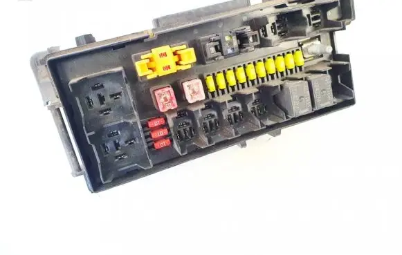 Jeep Grand Cherokee (WK) Fuse box set 04692071ab 52561l