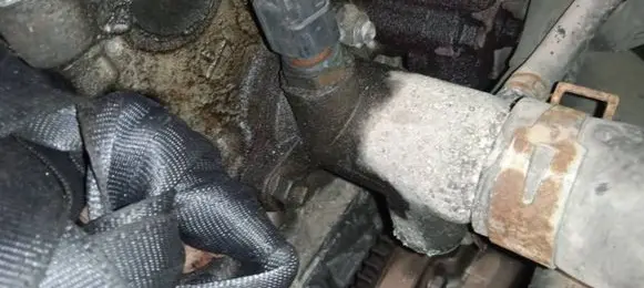 Suzuki SX4 Engine coolant pipe/hose