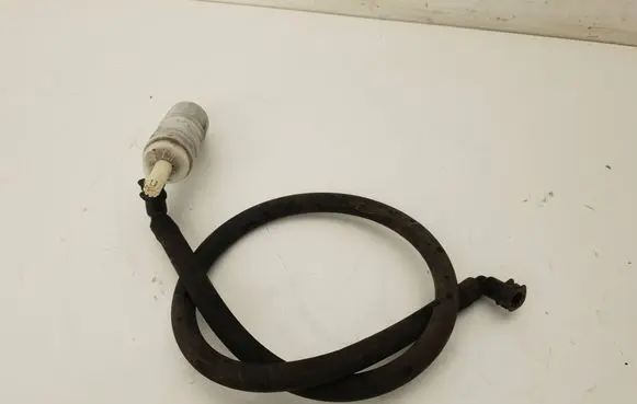 Volvo XC90 Headlight washer pump 8648193