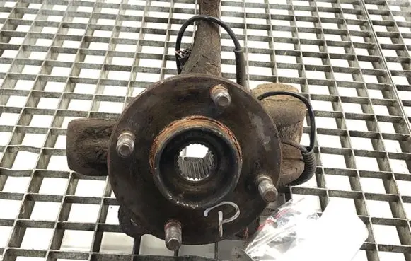 Front wheel hub spindle knuckle