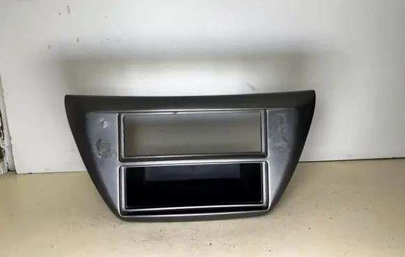 Mitsubishi Lancer VIII Glove box 8701A094 JT41MYEU