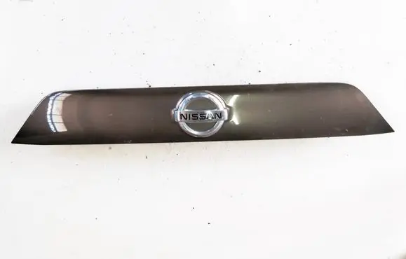 Nissan Qashqai Trunk door license plate light bar 908104ESXX 908104EUXX 908104ETXX