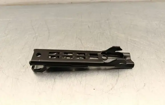Skoda Enyaq iV Seat belt height adjuster 565857819A