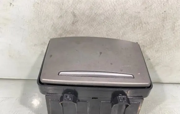 Car ashtray