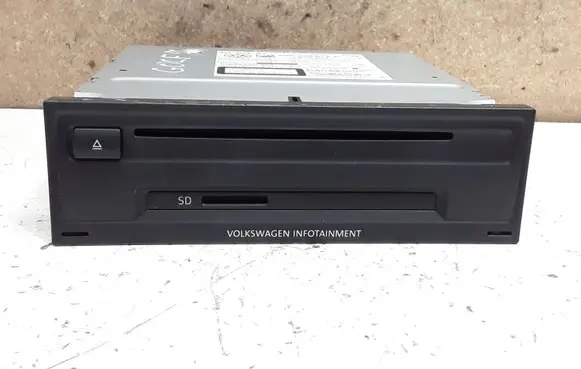 Volkswagen Golf VII Head unit multimedia control 5G0035819A