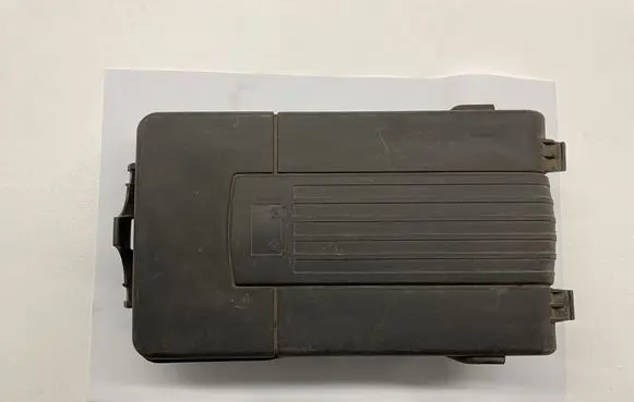 Volkswagen Golf V Battery box tray cover/lid 1K0915443A