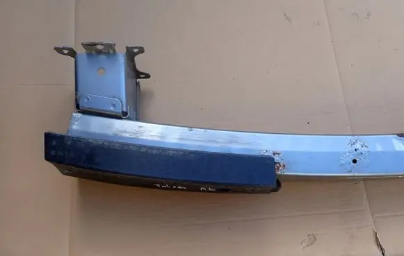 Front bumper support beam