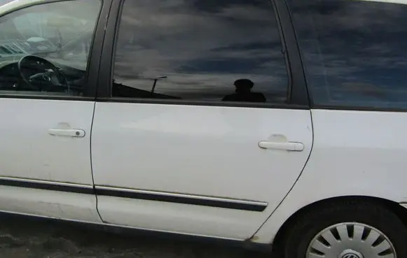 Volkswagen Sharan Rear door 