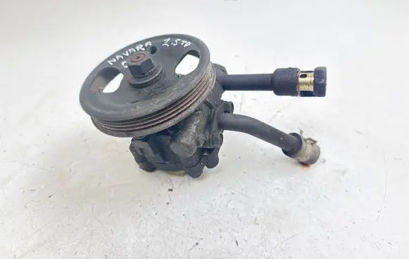 Nissan Navara D40 Power steering pump