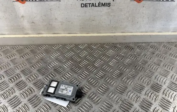 Mercedes-Benz CLS C218 X218 Air quality sensor 2118300472